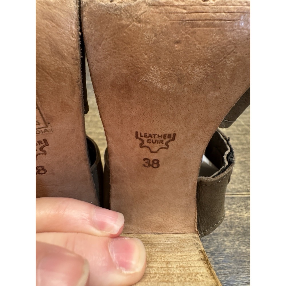 Free People Effie Nubuck Cut Out Block Heel Bootie Size 38 US 7.5 Taupe Peep Toe - Picture 10 of 12